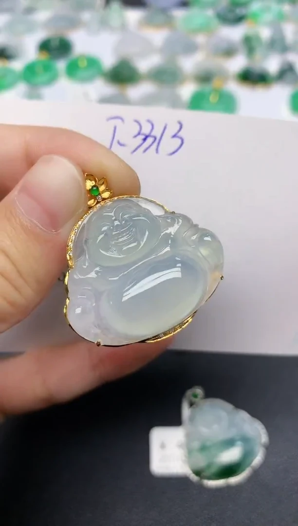 颈饰18K金镶嵌翡翠天然缅甸A货翡翠百元以上9元证书费自理