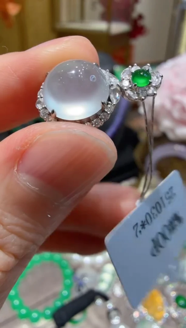 吊坠(不含链)18K金镶嵌翡翠多样性团购发一件