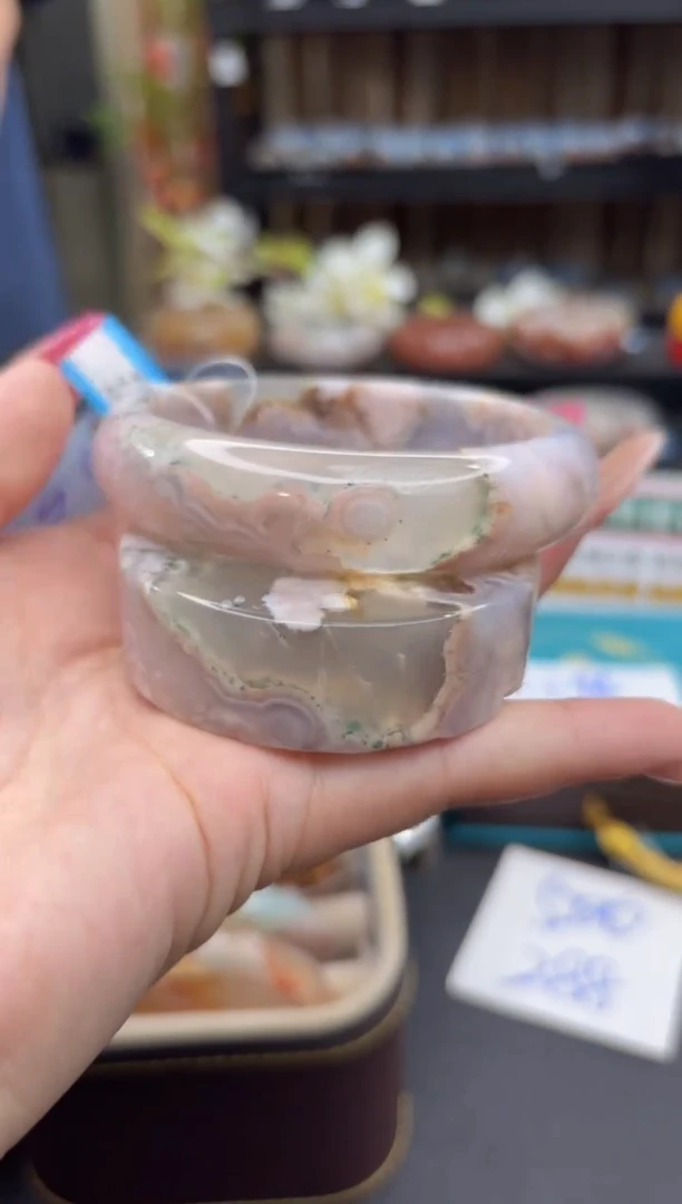 未镶嵌手镯石英质玉310(62圈赠送镯心)