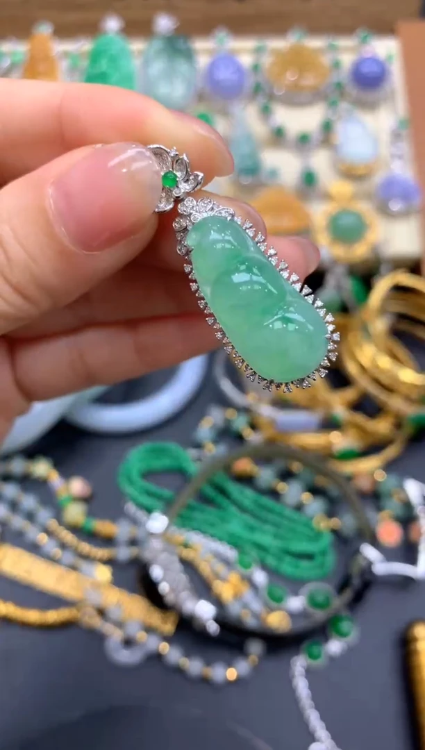 【闪购商品】翡翠颈饰18K金镶嵌334-中国好珍宝