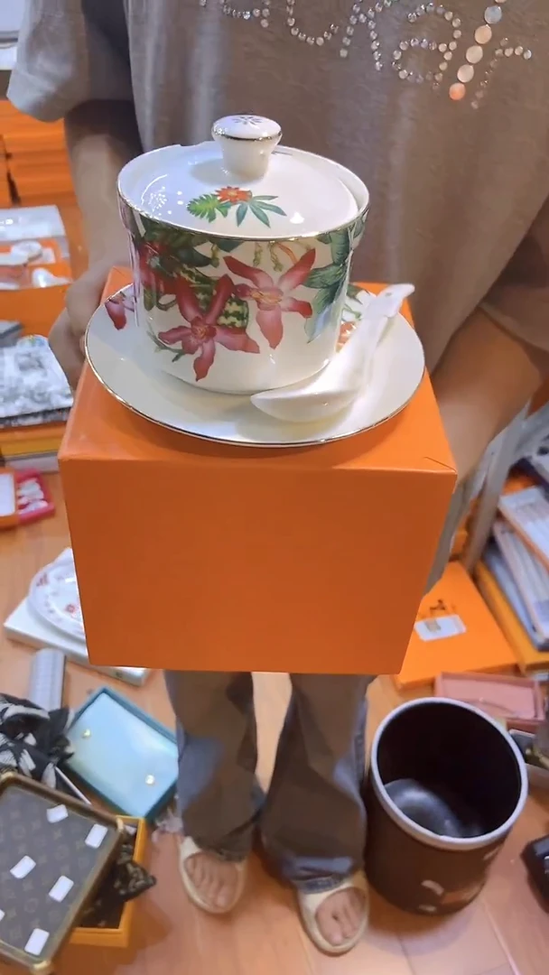 杯鸿辉家品牌瓷器，京东包邮！