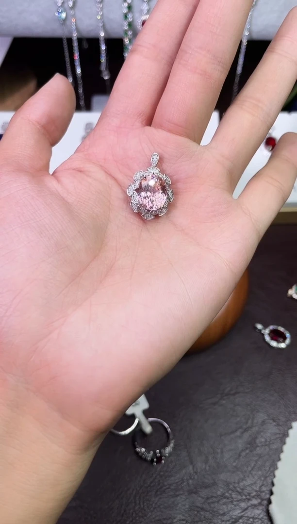 合金颈饰合成钻石日出吊坠