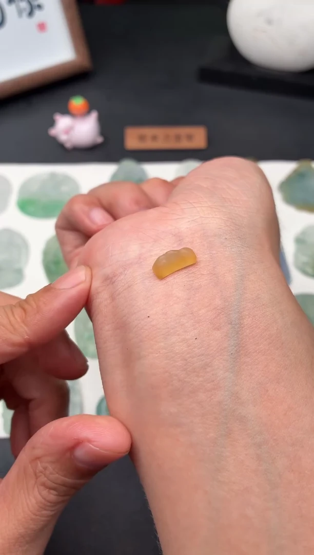 未镶嵌定制翡翠翡翠