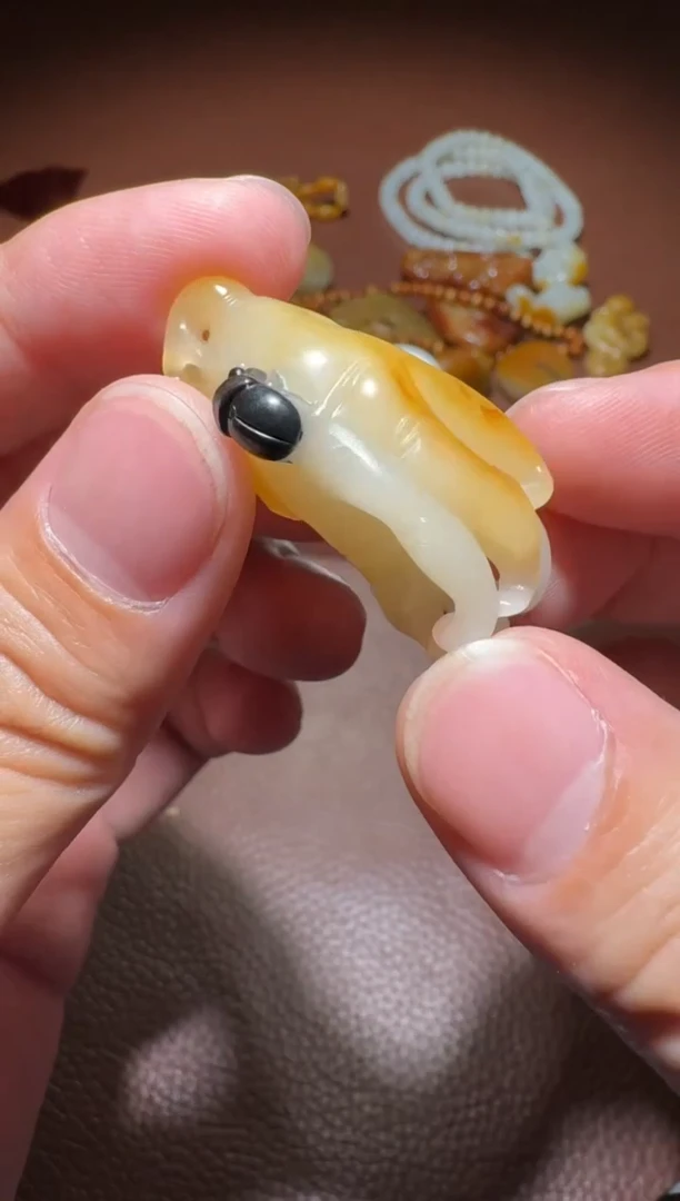 未镶嵌和田玉挂件我****凡和田玉