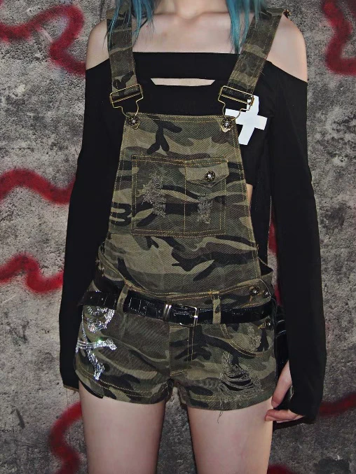 美式复古大码水洗迷背带牛仔短裤女y2k烫钻骷髅头设计直筒热裤潮