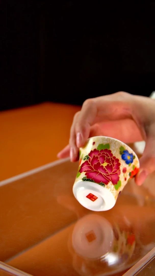 其他陶瓷《言泥陶瓷》万花不落地系列