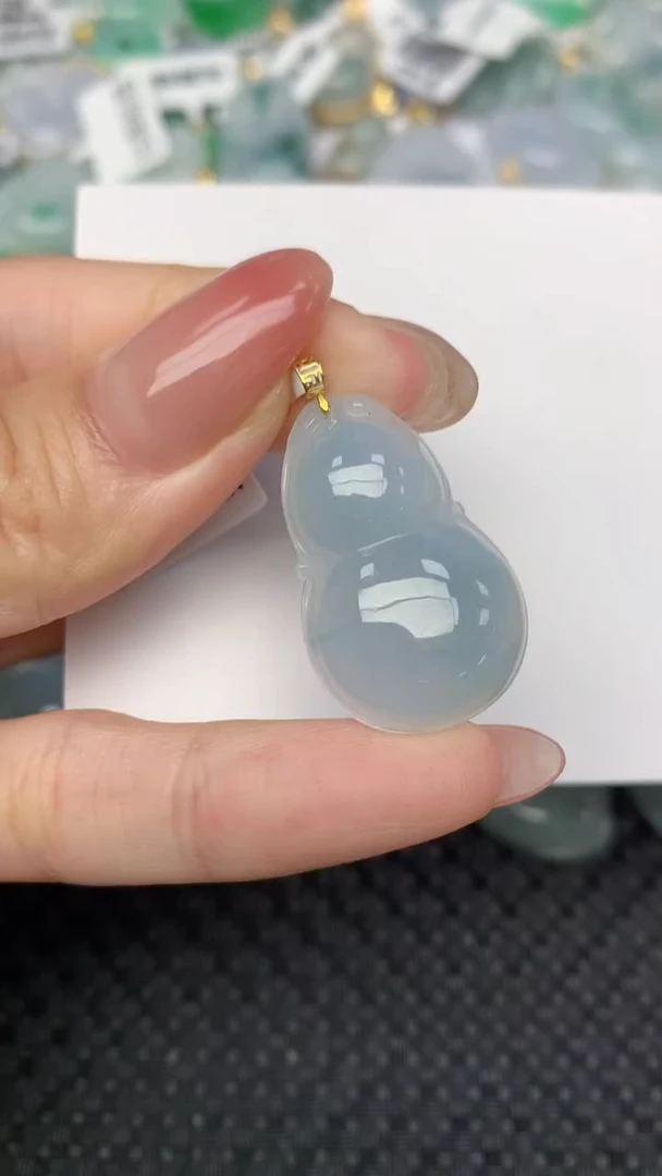 翡翠18K金镶嵌颈饰天然缅甸翡翠a货