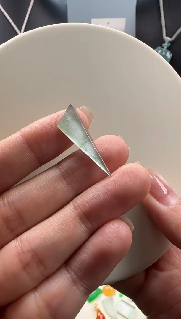 未镶嵌定制翡翠裸石包工