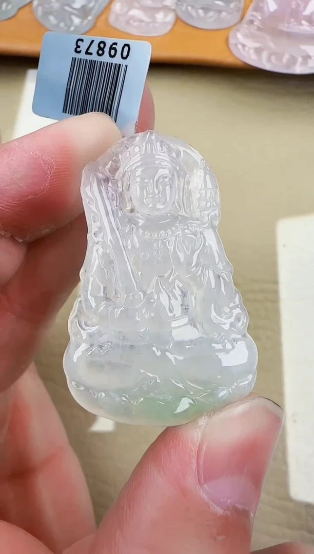 翡翠未镶嵌颈饰天然缅甸翡翠a货