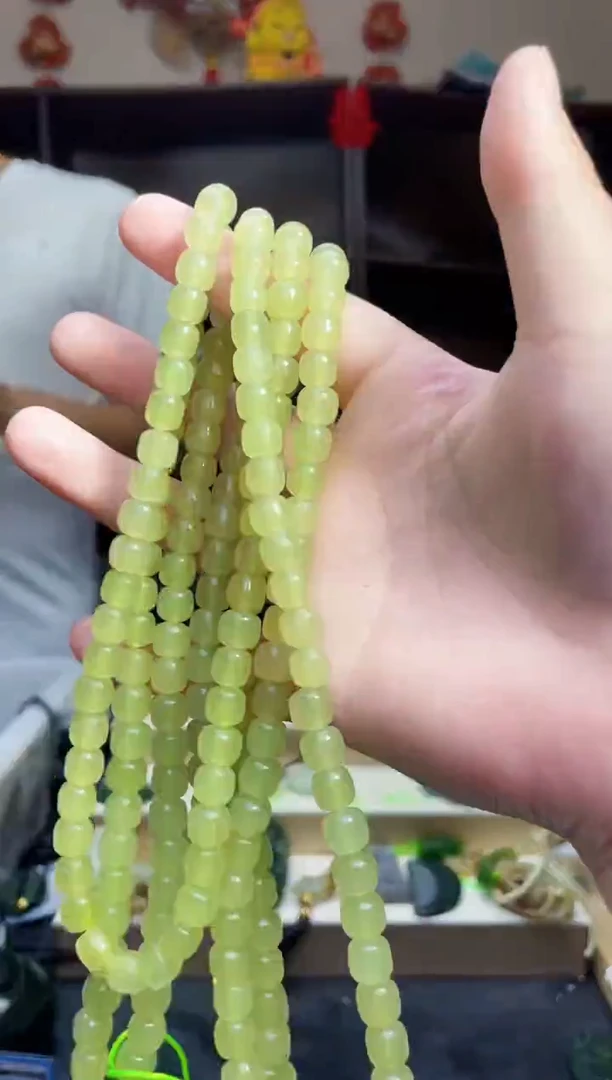 和田玉未镶嵌颈饰1