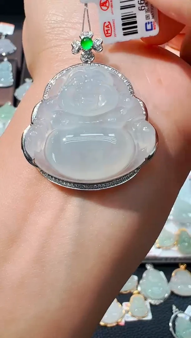 吊坠(不含链)18K金镶嵌翡翠佛公吊坠1496