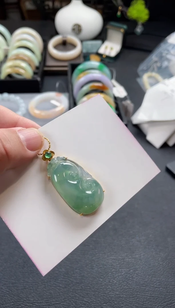 【闪购商品】翡翠颈饰未镶嵌吊坠