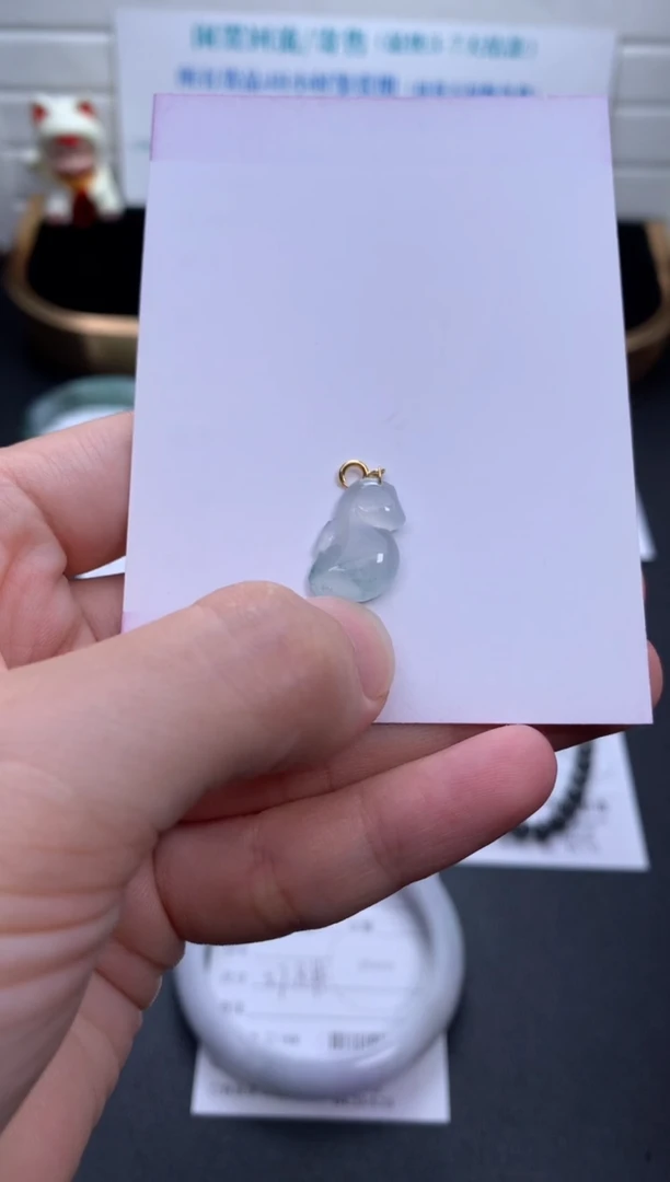 18K金镶嵌挂件翡翠48小时鉴赏期 退货不扣服务费
