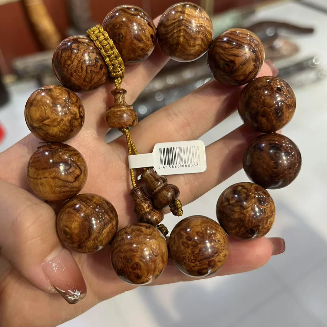 【黄花梨】传世收藏级2.0老料孤品鬼脸山水纹瘤疤