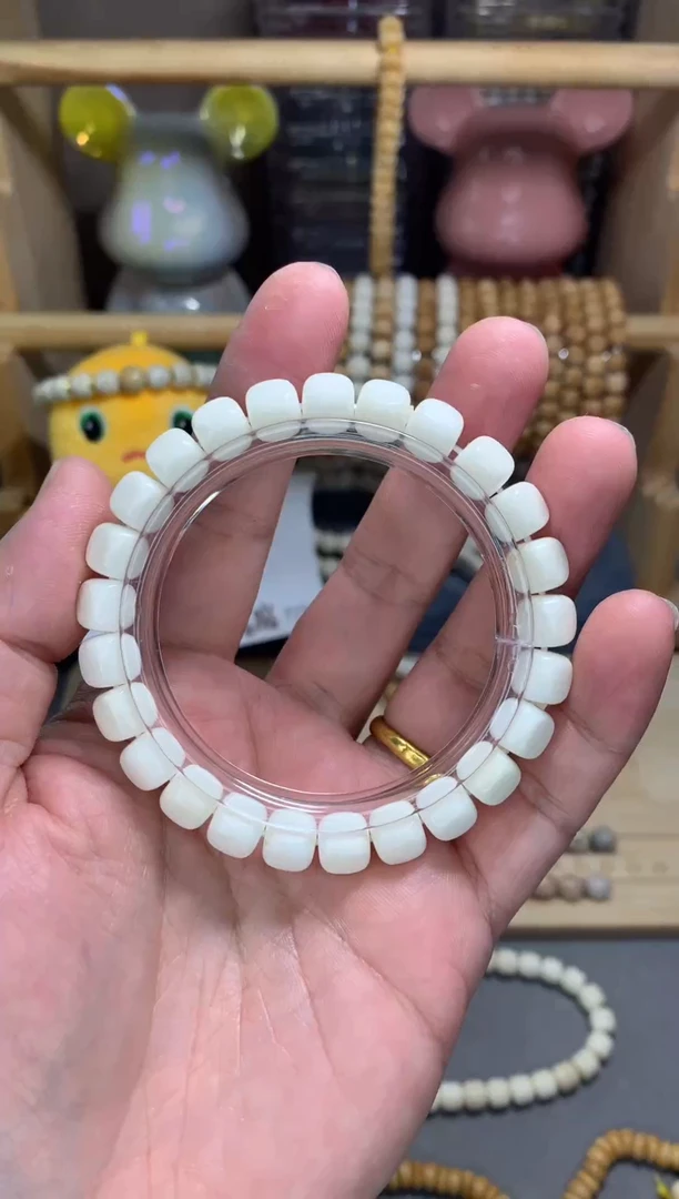 【闪购商品】白玉菩提手串白玉菩提雕刻卡9六方