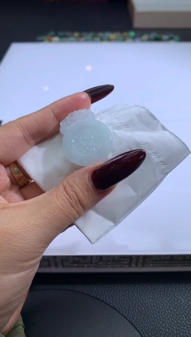 【闪购商品】定制翡翠未镶嵌翡翠