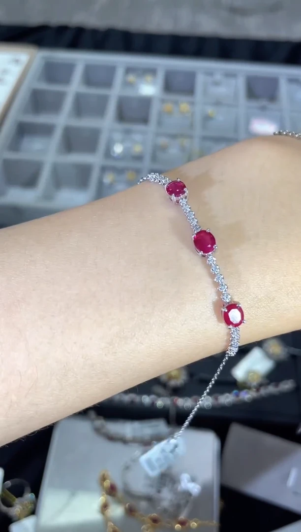 18K金镶嵌手链红宝石2克拉红宝石手链  GZDZ
