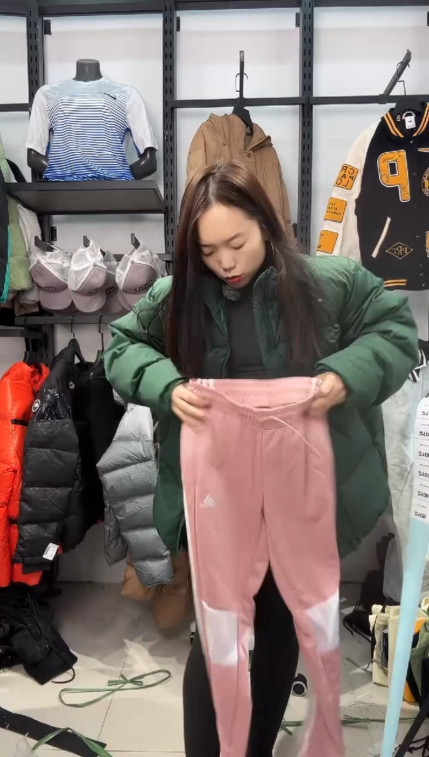 2105闪购编码  阿迪运动卫衣裤以直播间过款为准 尺码M