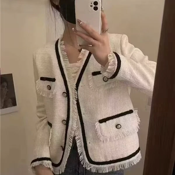 Q3100【特价-占单者限购】流苏边小香外套，轻松提升穿搭质感 。8001