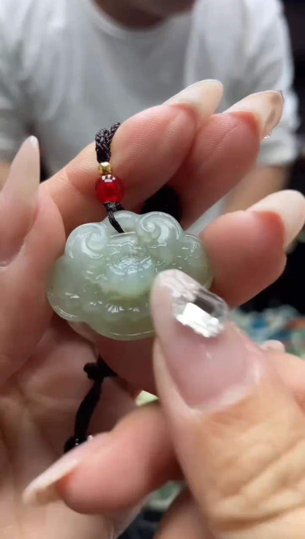 未镶嵌岫玉吊坠多样性发*货拍一发一