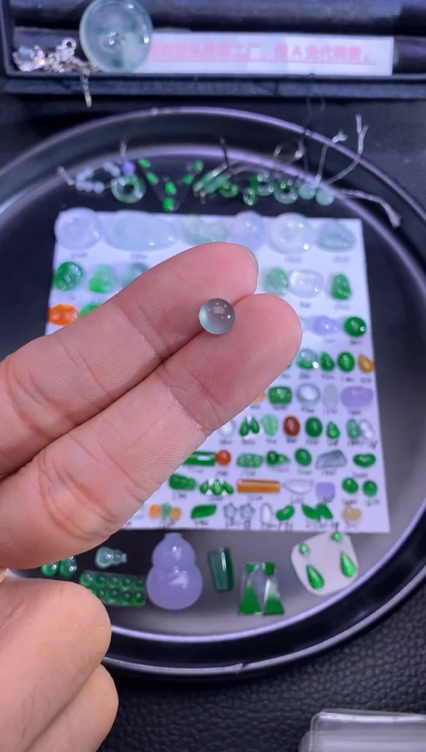 未镶嵌挂件翡翠g****n蛋