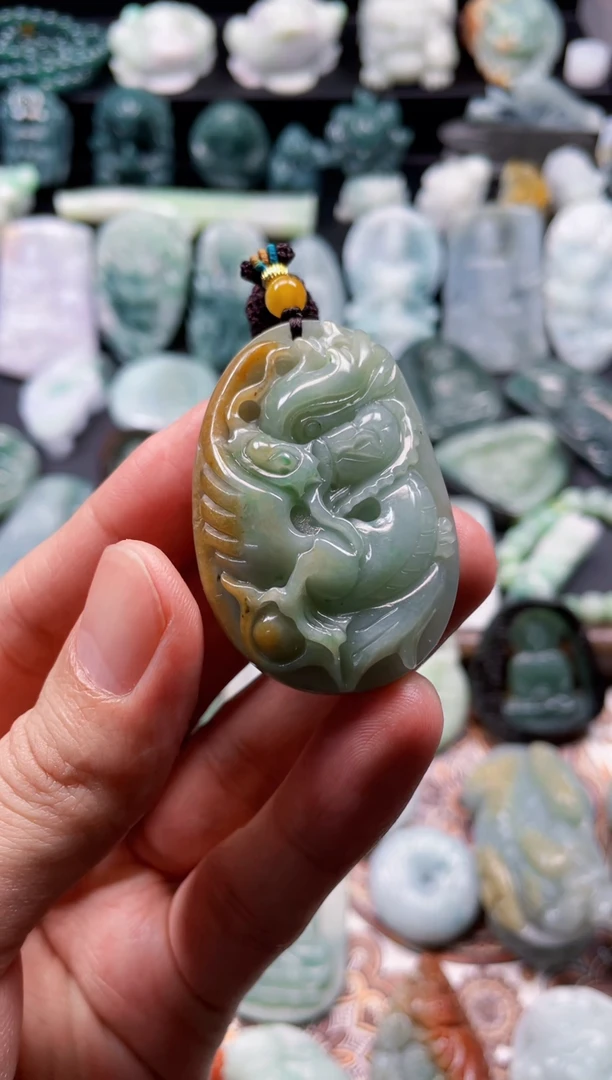 颈饰未镶嵌翡翠13  天然翡翠a货  飞龙在天