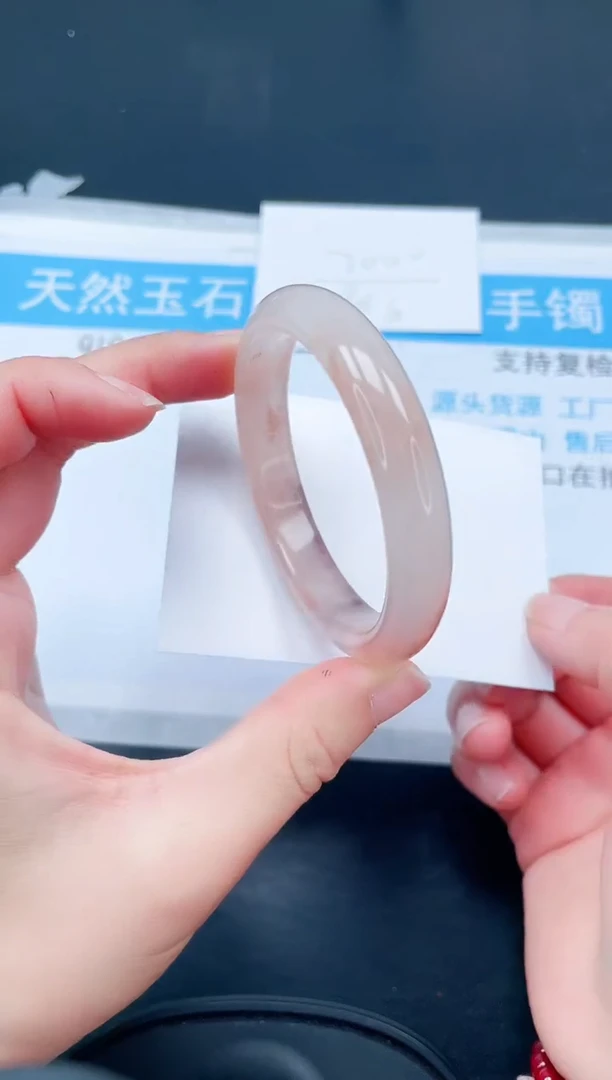 【闪购商品】石英质玉手镯未镶嵌22-57.9