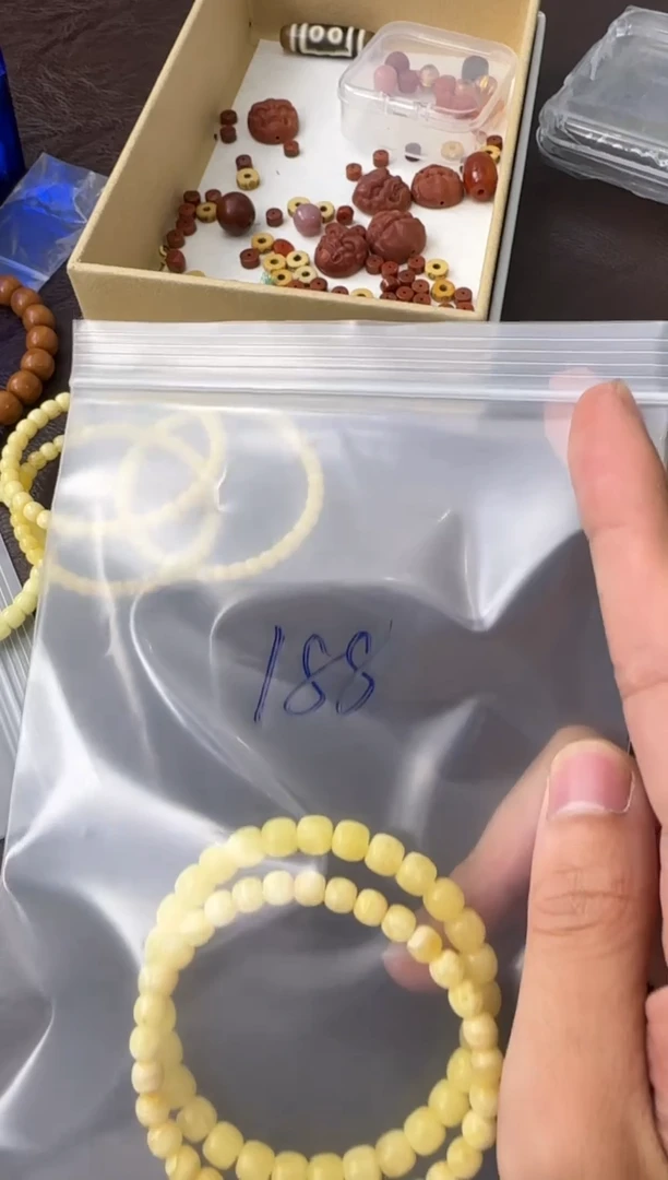 未镶嵌蜜蜡手串丹*10.4g