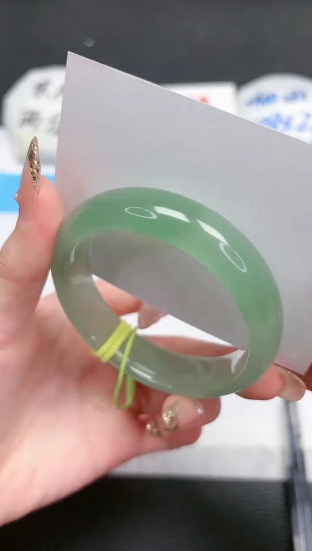 【闪购商品】石英质玉手镯未镶嵌34-53.8