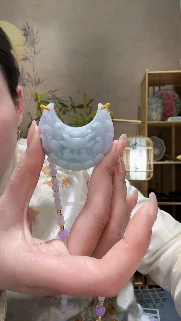 【闪购商品】翡翠颈饰未镶嵌吊坠