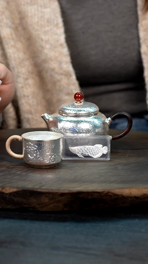 【闪购商品】手工锤纹银泡茶壶+2杯子+银鱼