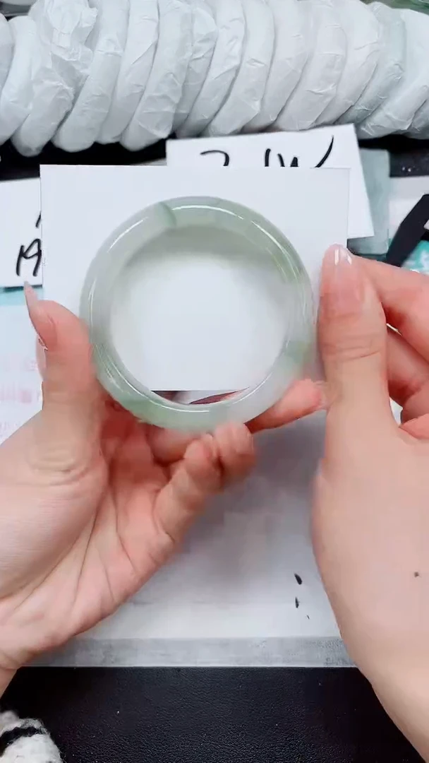 【闪购商品】石英质玉手镯未镶嵌A186-54/55