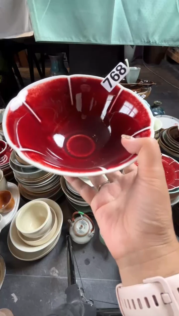 瓷片却**头768郎红花朵碗