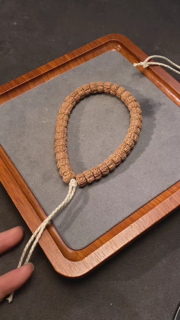 金刚菩提手串藏式花王手持小金刚菩提籽（10mm+)