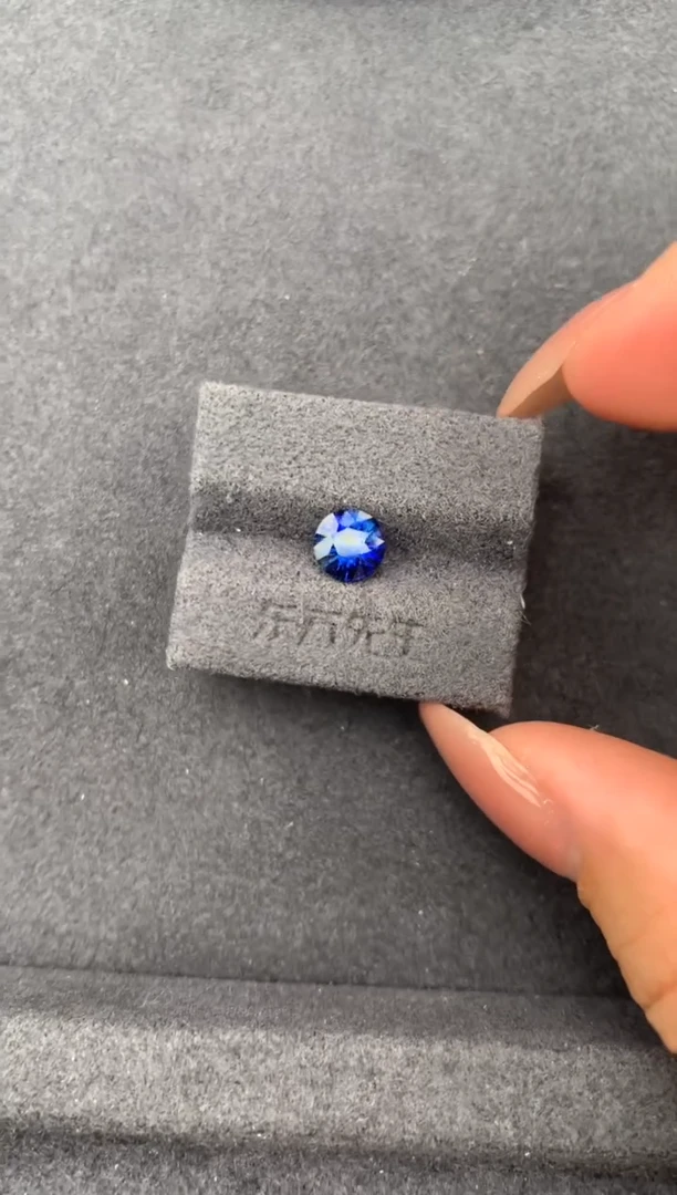 裸石蓝宝石1.1ct皇家蓝  FH  定制