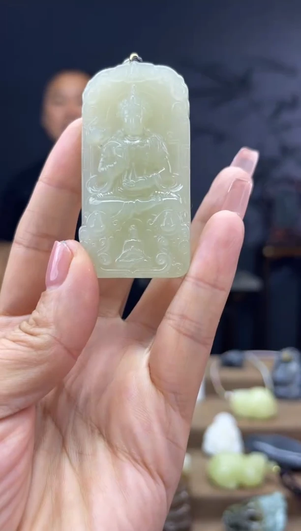 颈饰未镶嵌和田玉1