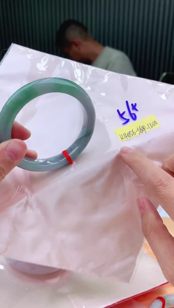 未镶嵌手镯翡翠56+