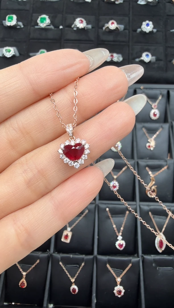 18K金镶嵌吊坠(不含链)红宝石主石1.19克拉