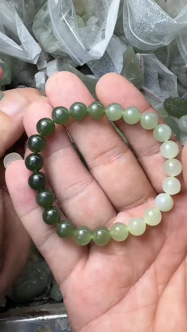 和田玉未镶嵌颈饰1