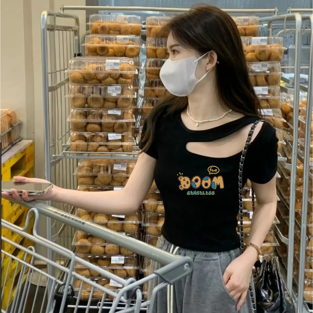 纯棉大码女装胖mm短袖女设计感小众镂空露锁骨打底衫短款辣妹上衣