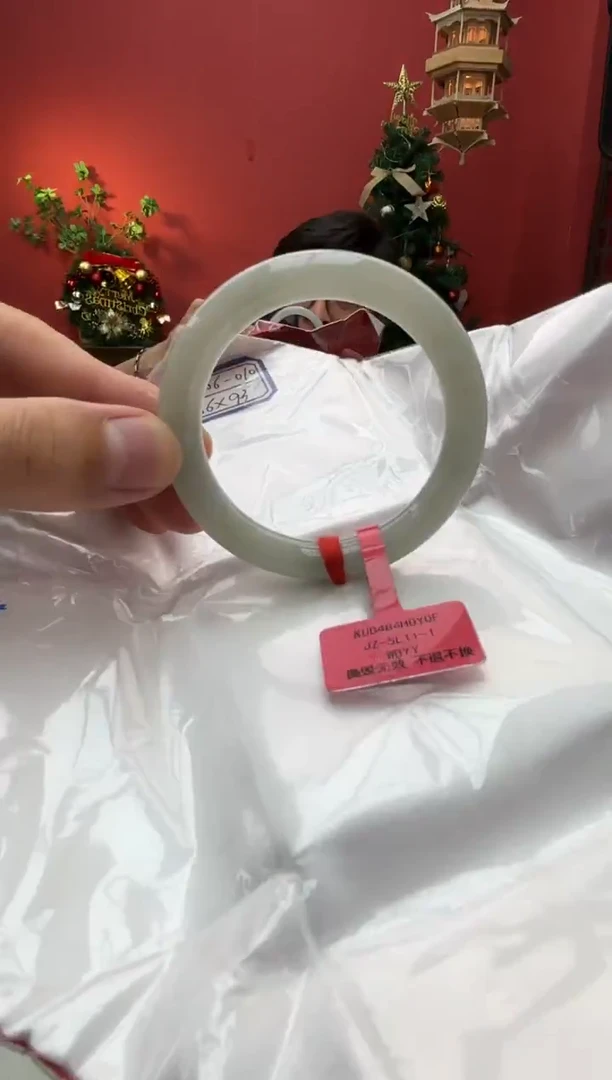 未镶嵌手镯（圆镯）翡翠翡翠手镯21