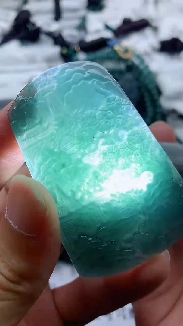 翡翠未镶嵌颈饰88888888888