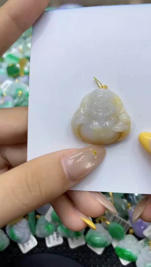 颈饰未镶嵌翡翠天然缅甸翡翠A货