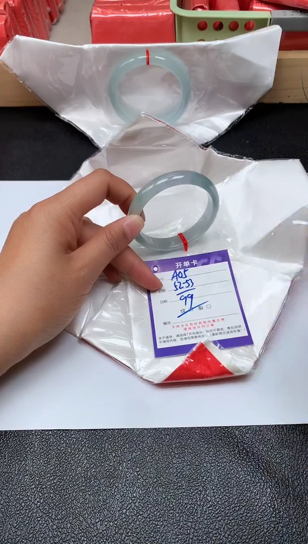 时尚手镯绿色缅风A05