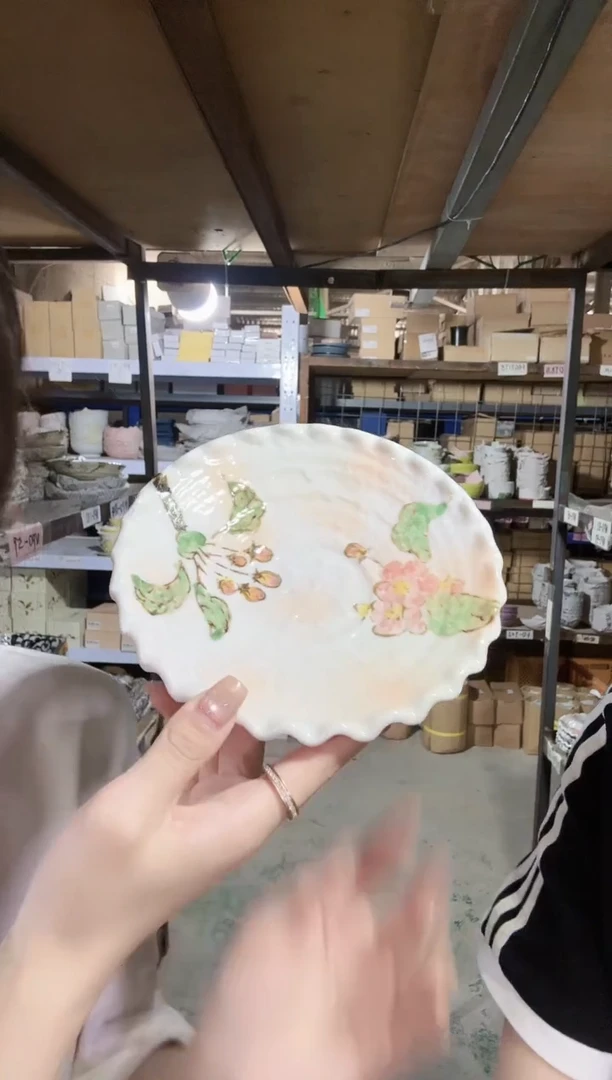 陶瓷山樱花花瓣盘16.5cm一只
