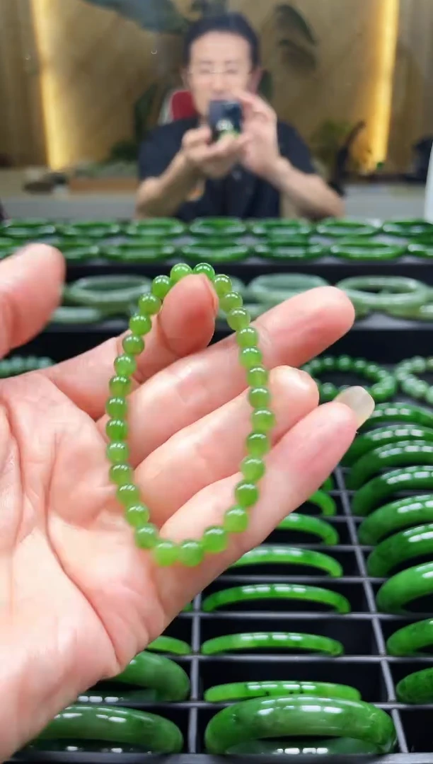 手链未镶嵌和田玉（碧玉）青*K6手链