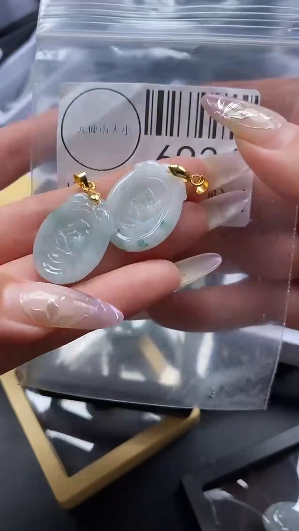 吊坠(不含链)未镶嵌翡翠6934