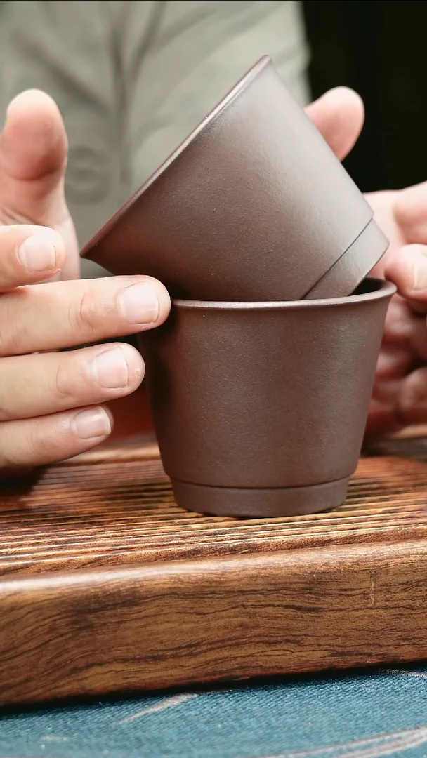 茶杯紫砂石红大斗笠2只