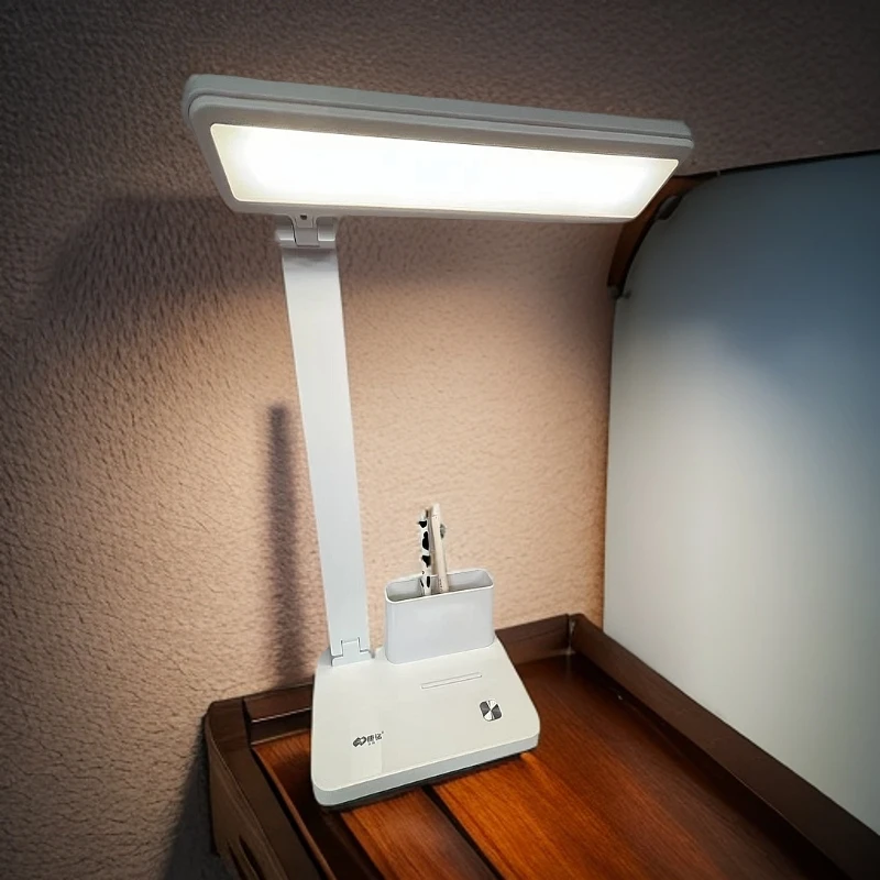 台灯学生专用台灯小夜灯大学生写字灯充电护眼灯三色调温控KM6733