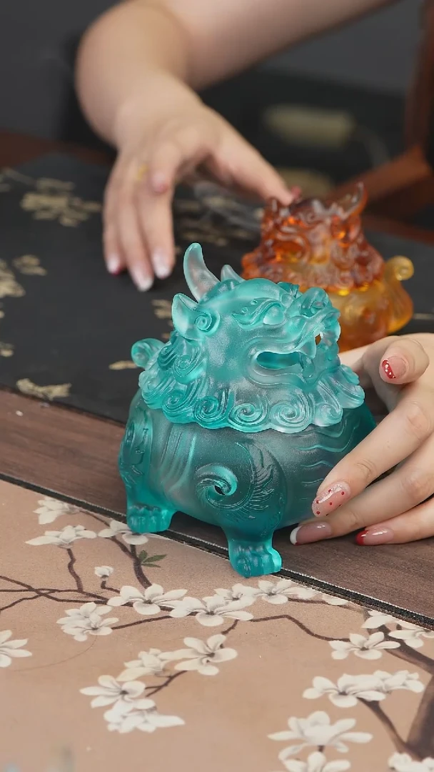 手工艺品琉璃蓝色狻猊香炉中号